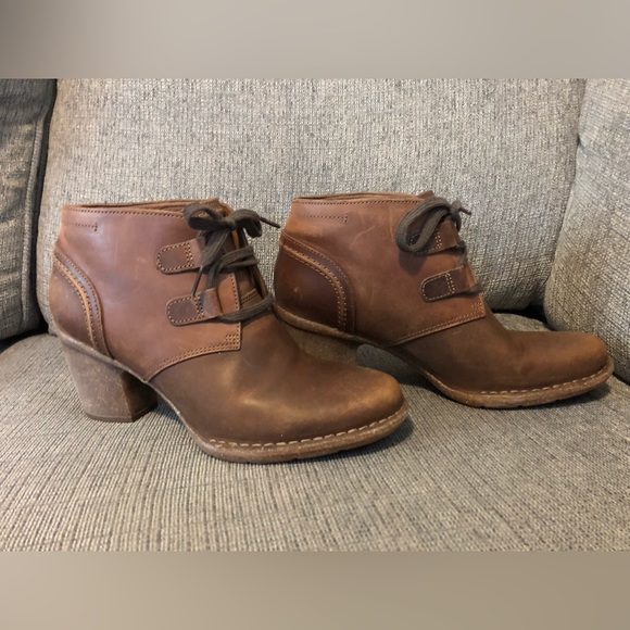 Clarks Artisan brown leather booties - Picture 2 of 6